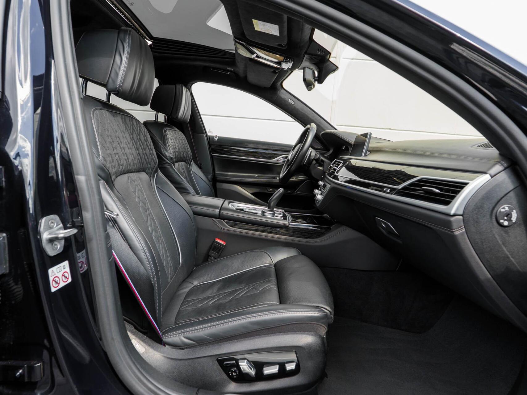 Foto van BMW 745e