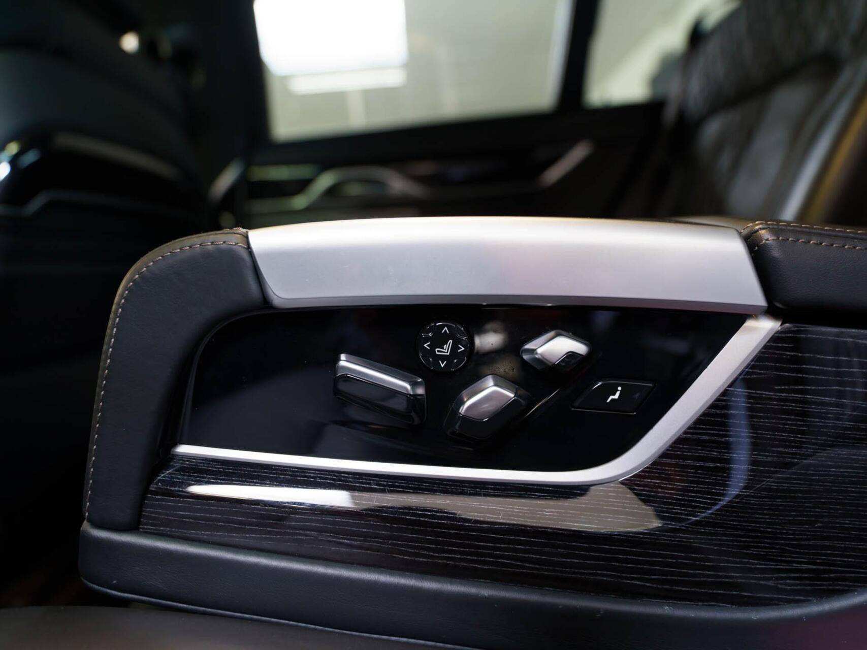 Foto van BMW 745e