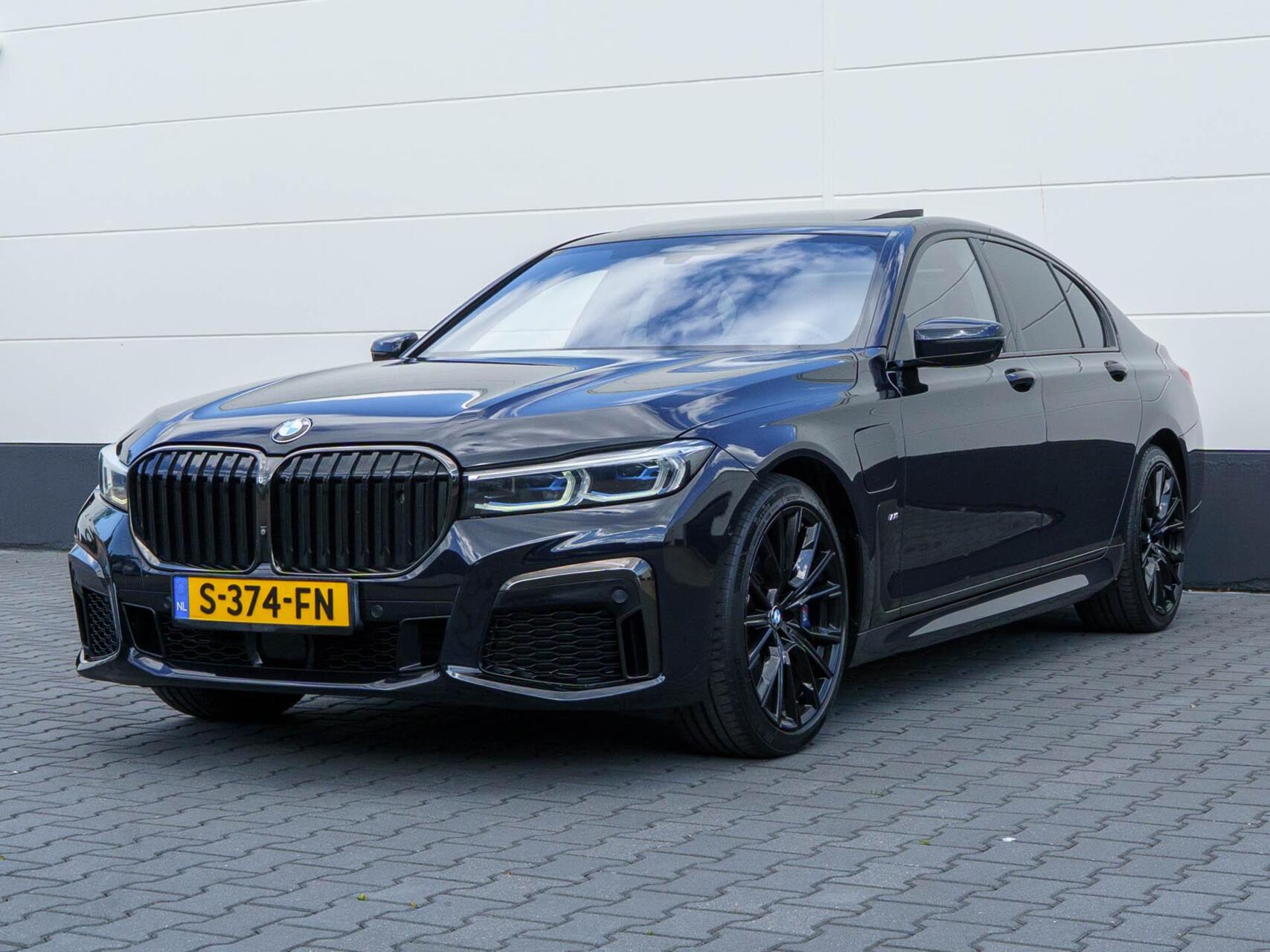 Foto van BMW 745e