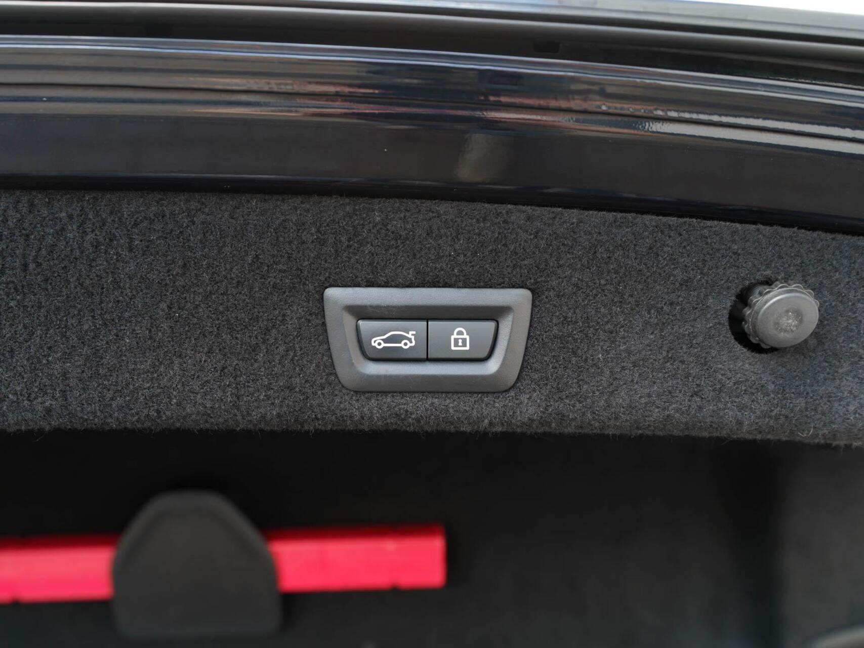 Foto van BMW 745e