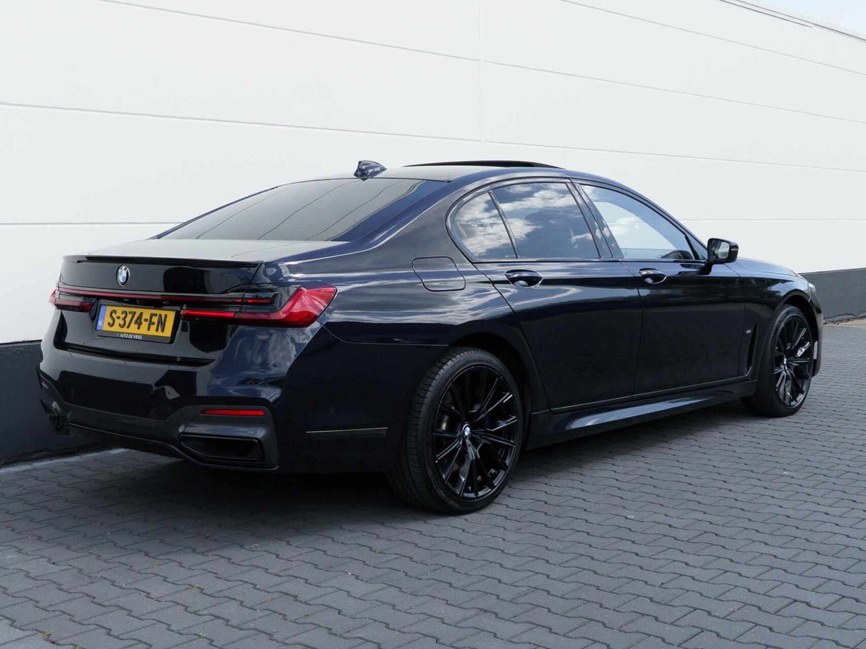 Foto van BMW 745e