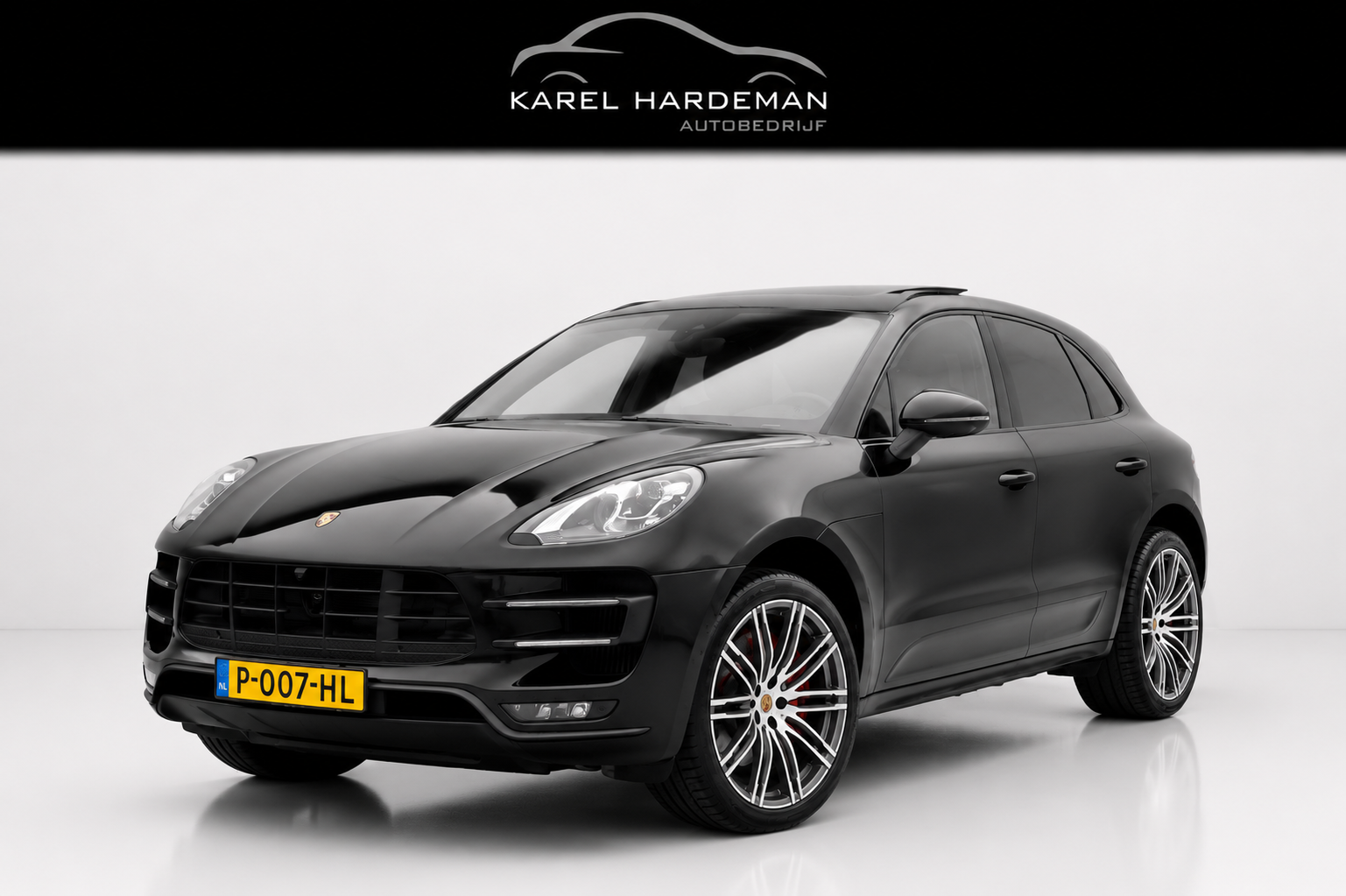 Foto van PORSCHE MACAN TURBO