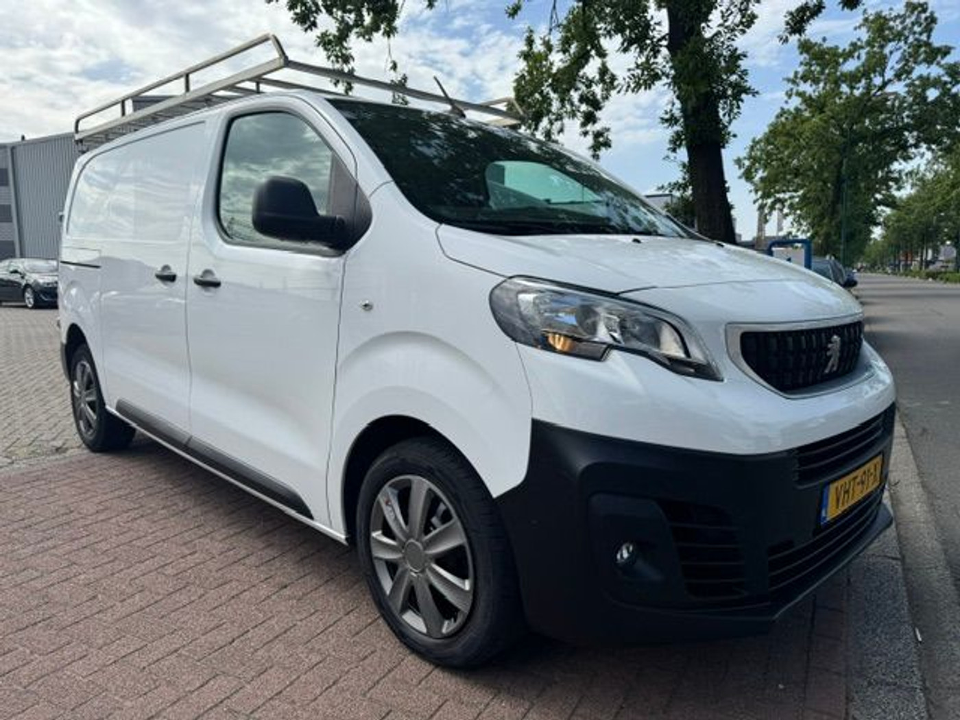 Foto van PEUGEOT EXPERT