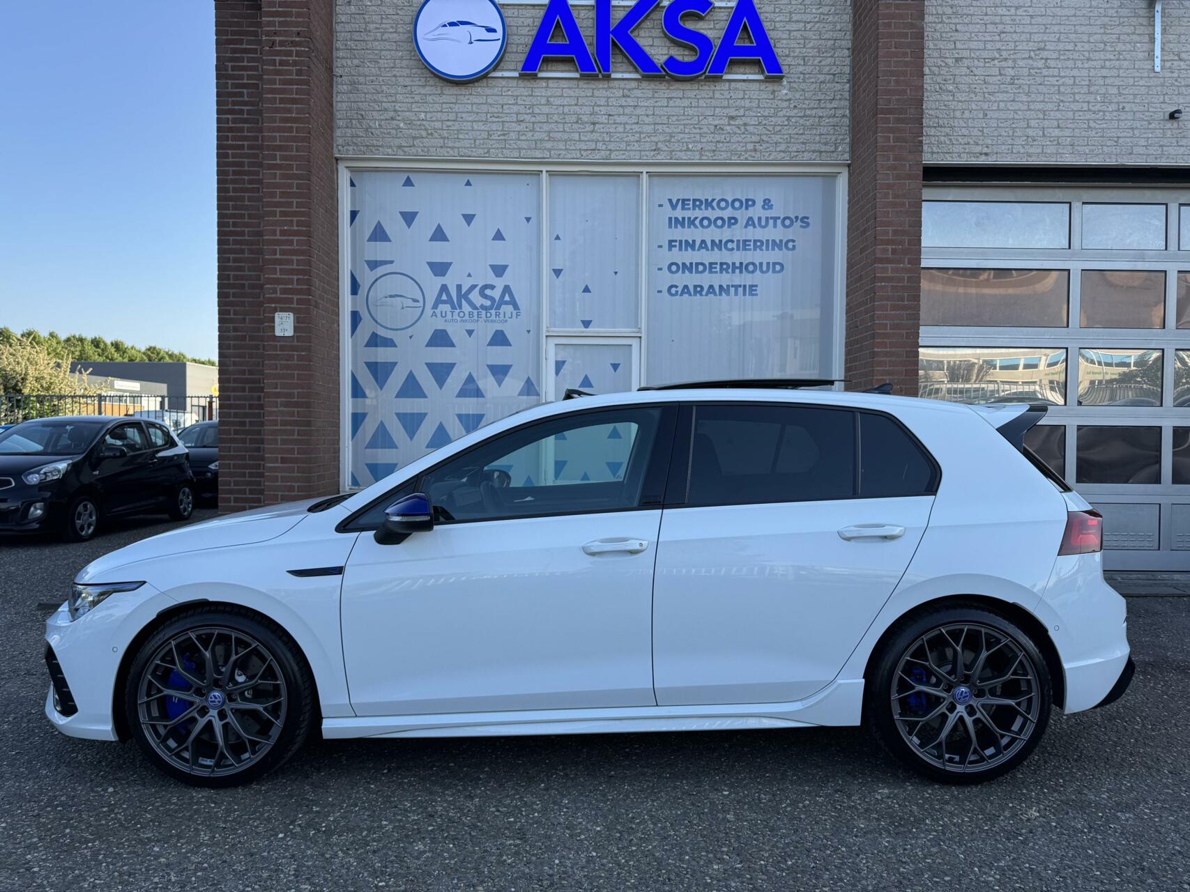 Foto van Volkswagen Golf 8 R 333pk