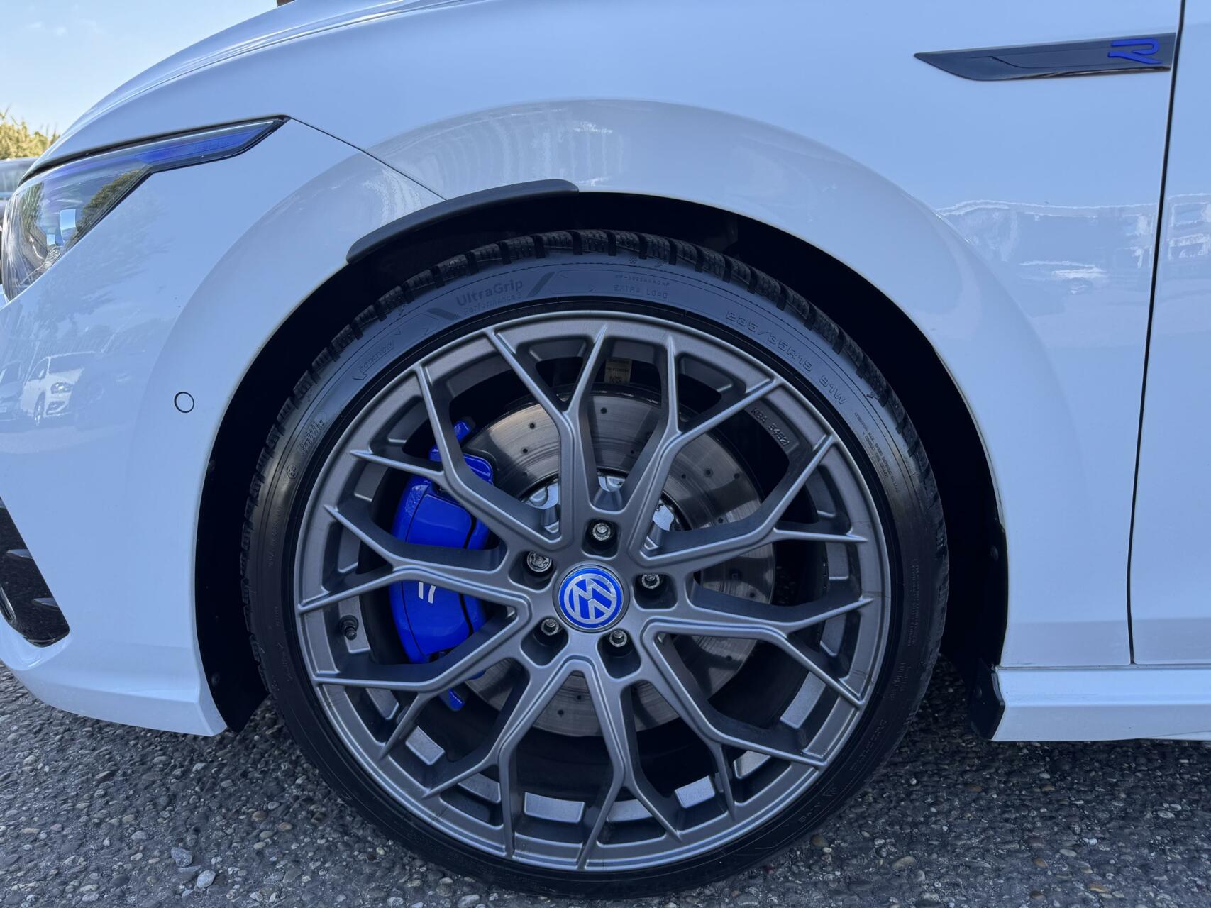 Foto van Volkswagen Golf 8 R 333pk