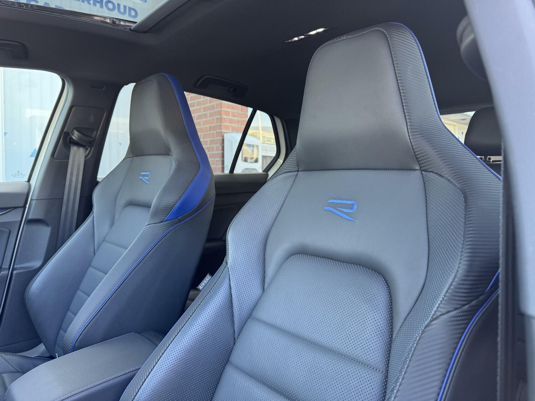 Foto van Volkswagen Golf 8 R 333pk