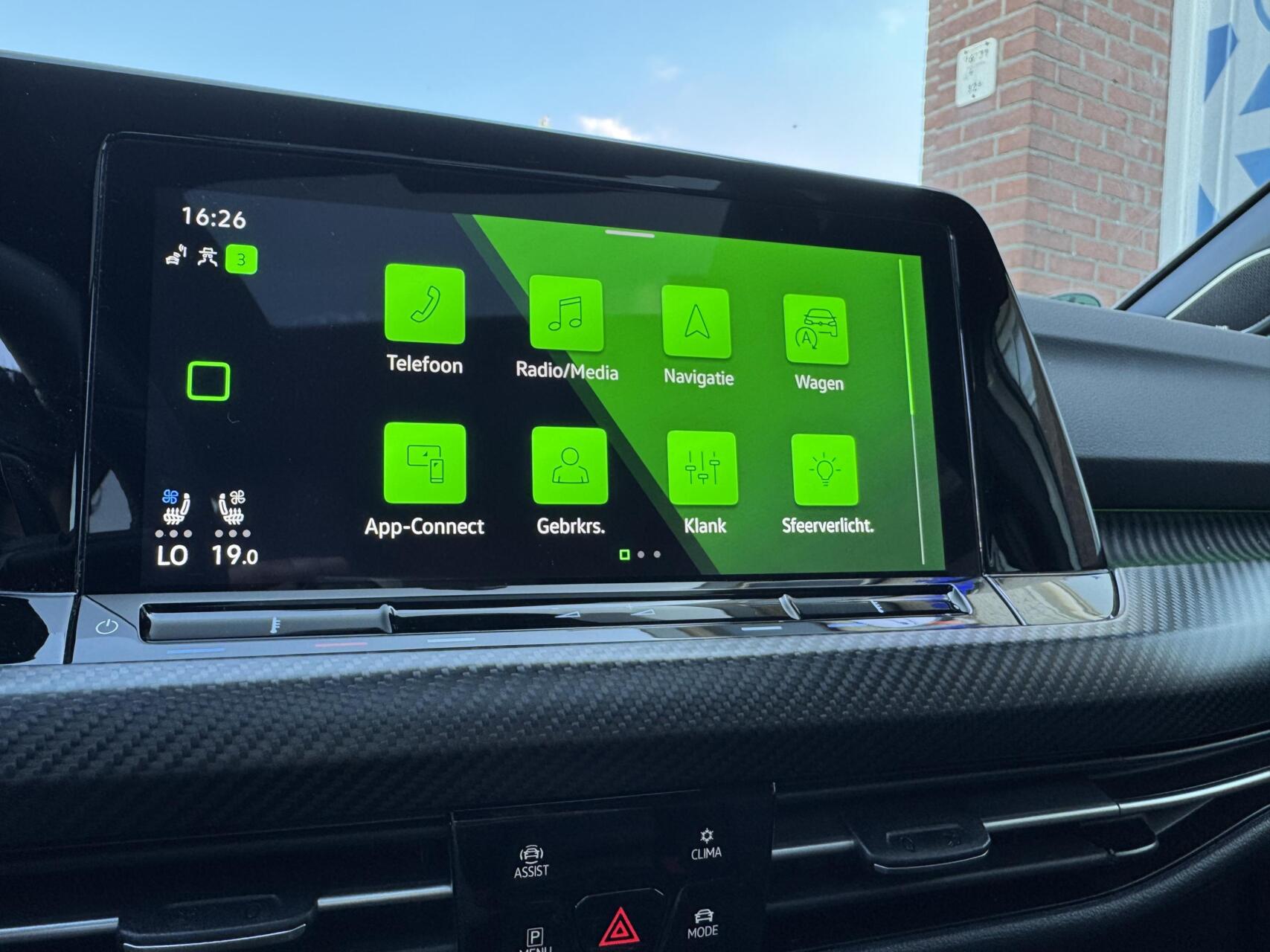 Foto van Volkswagen Golf 8 R 333pk