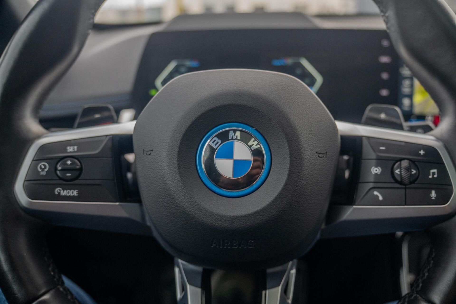 Foto van BMW X1 Xdrive25e