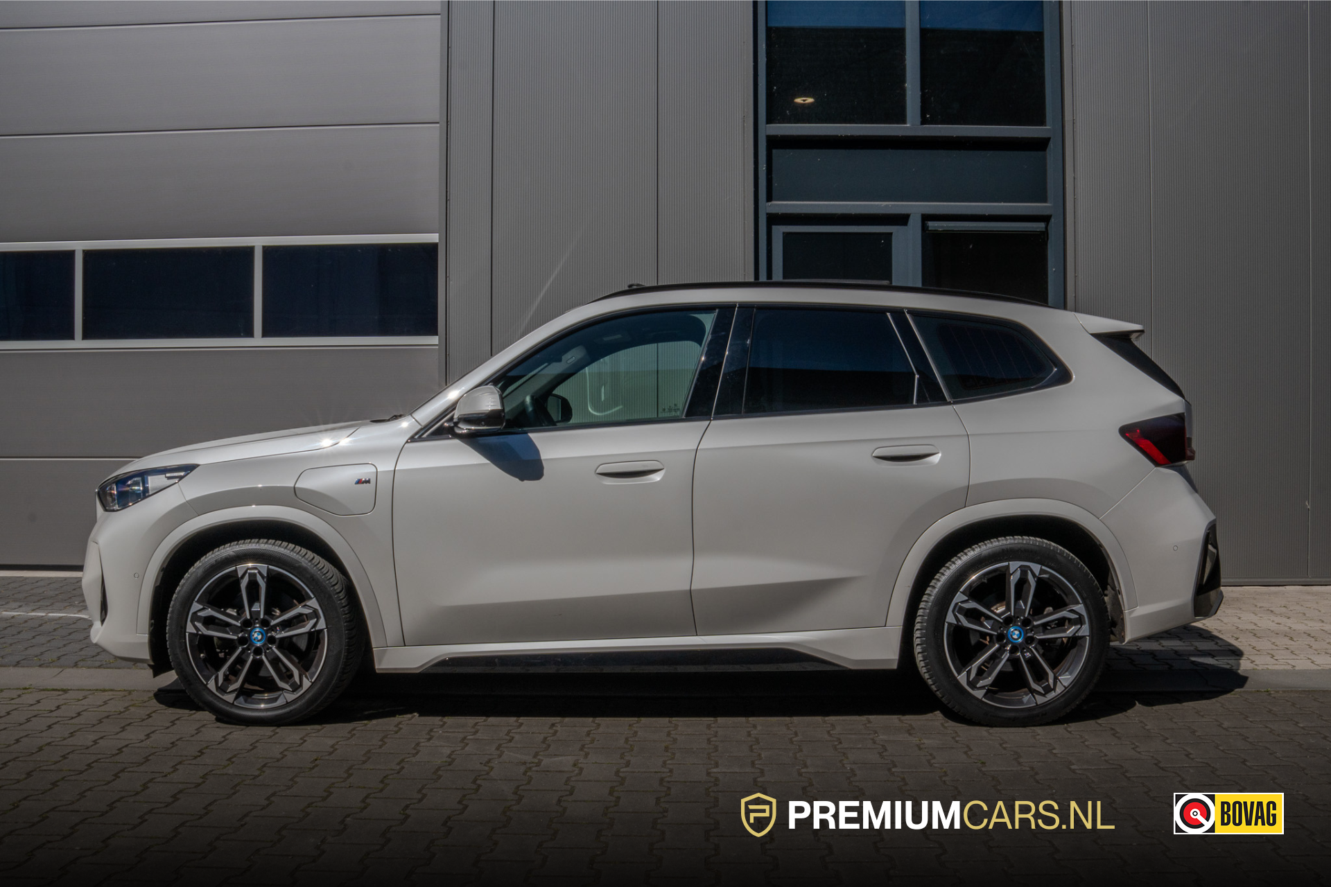 Foto van BMW X1 Xdrive25e