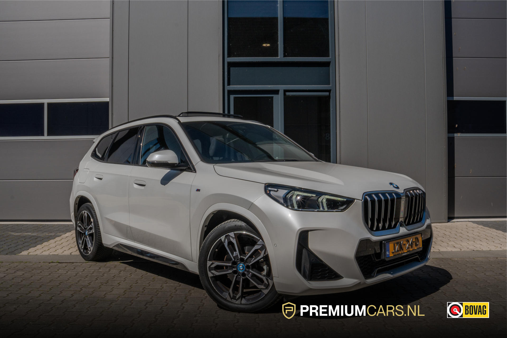 Foto van BMW X1 Xdrive25e