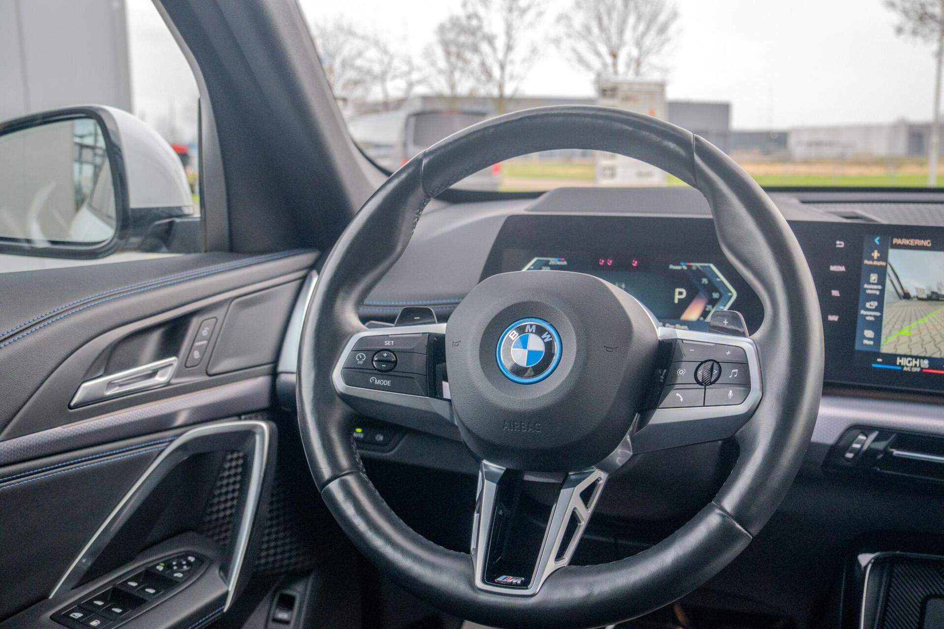 Foto van BMW X1 Xdrive25e