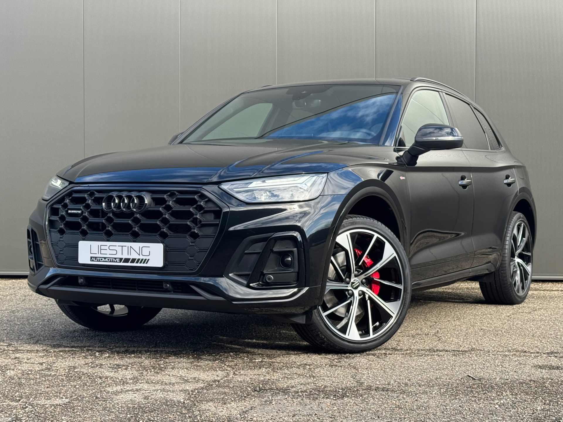 Audi Q5 50 TFSI E 50 TFSIe S edition Competition Pano RS-Seats B&O BTW 2022 - voorkant