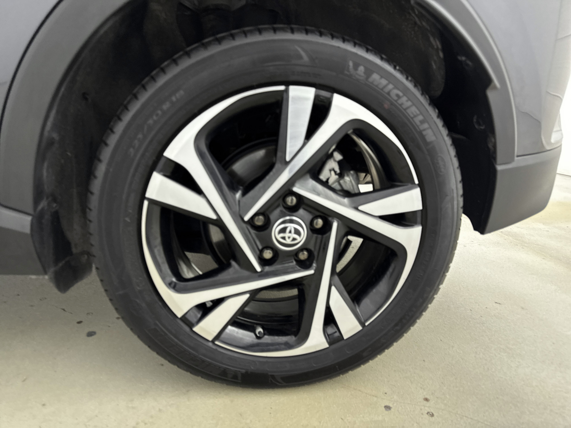 Foto van Toyota Toyota C-hr