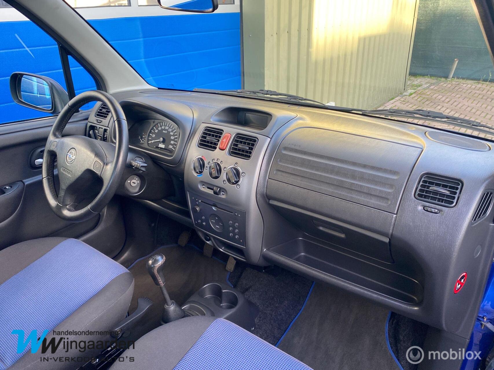 Foto van Opel Agila