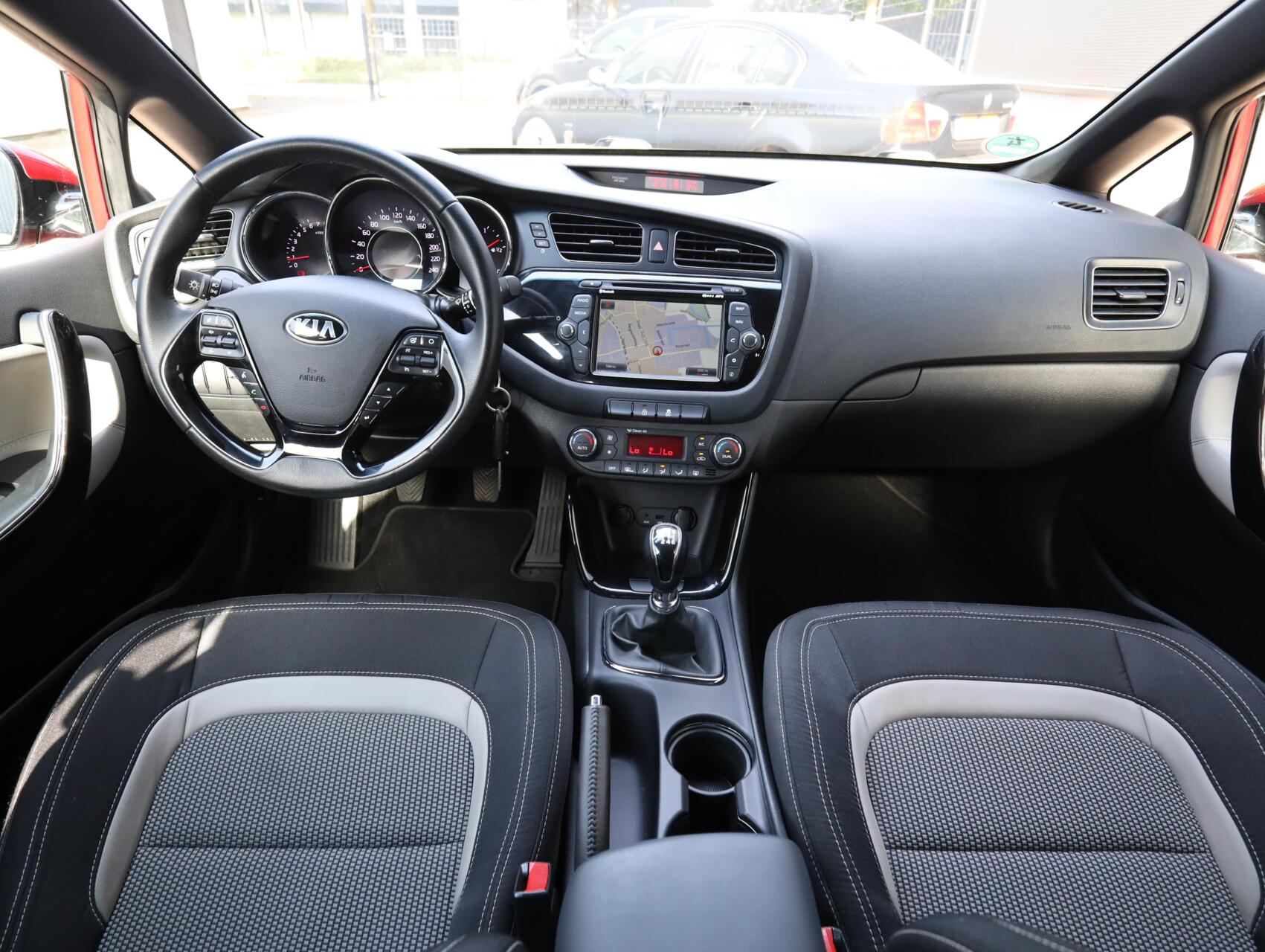 Foto van Kia Cee D