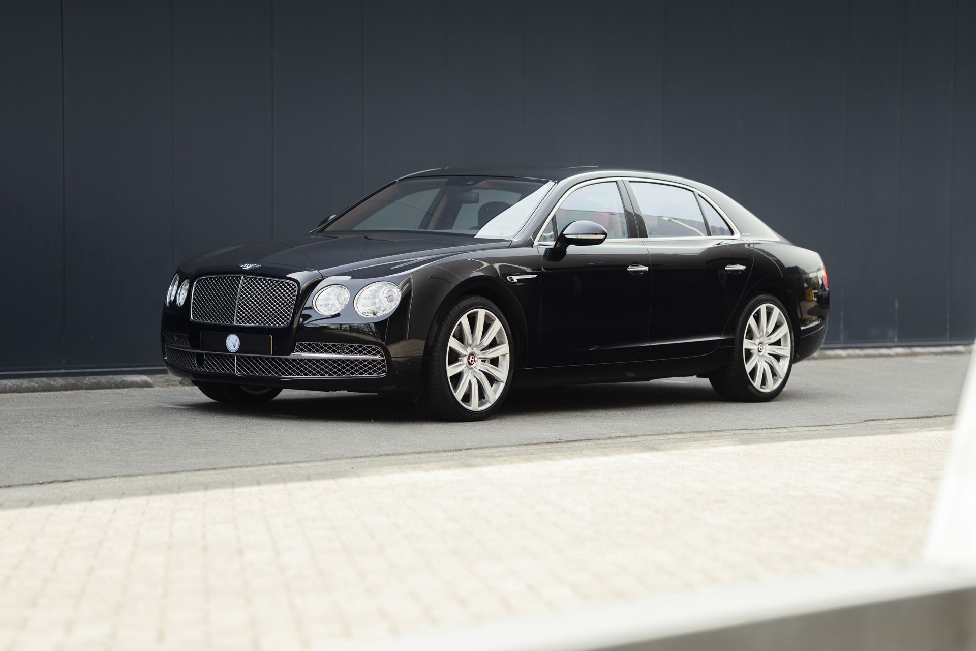 Foto van BENTLEY BENTLEY FLYING SPUR W12