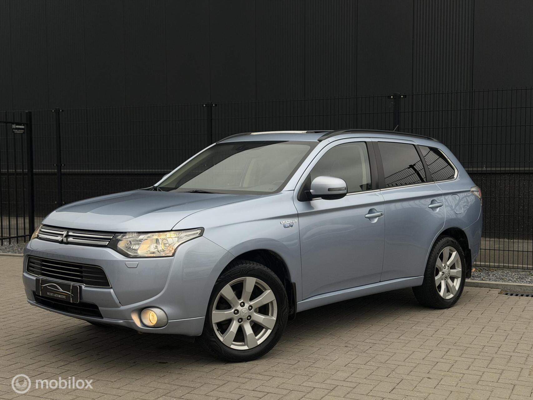 Foto van MITSUBISHI MITSUBISHI OUTLANDER