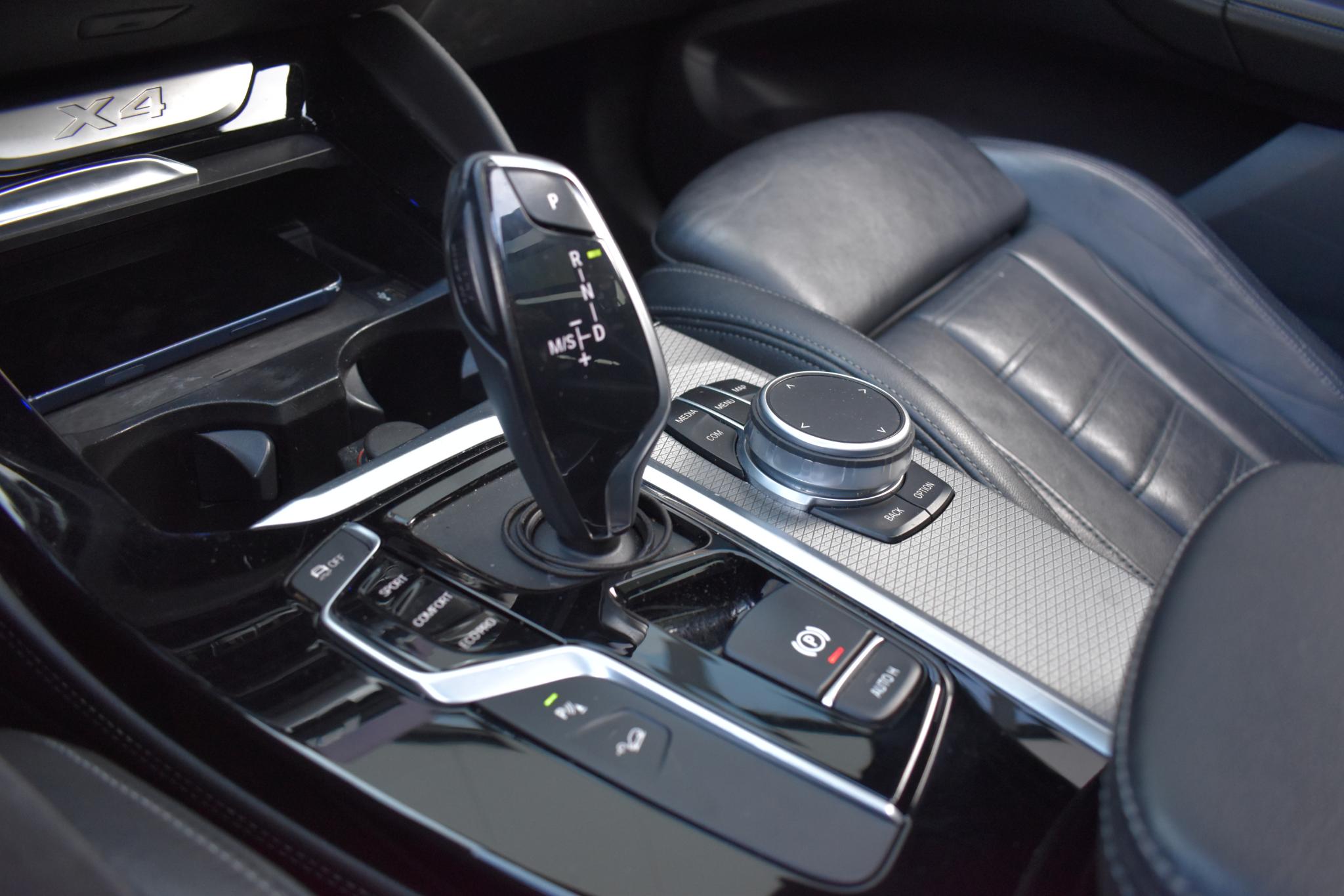 Foto van BMW X4 Xdrive20i