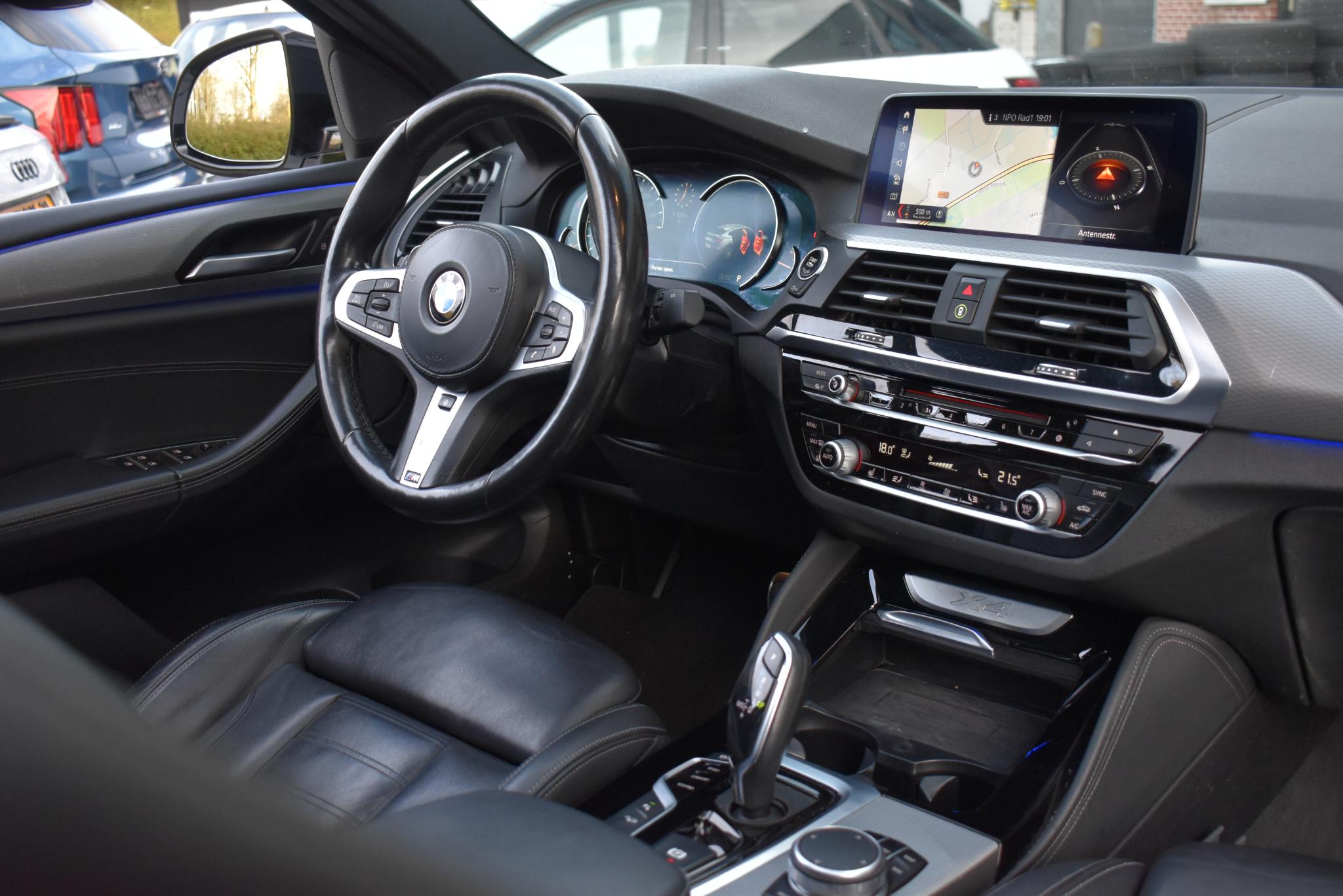 Foto van BMW X4 Xdrive20i