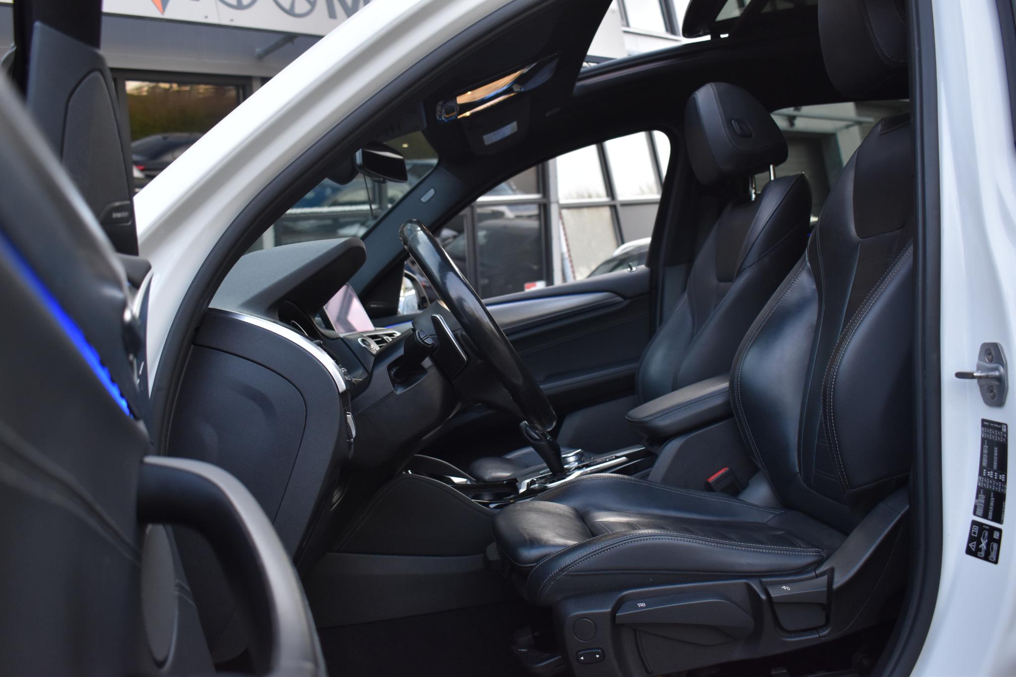 Foto van BMW X4 Xdrive20i