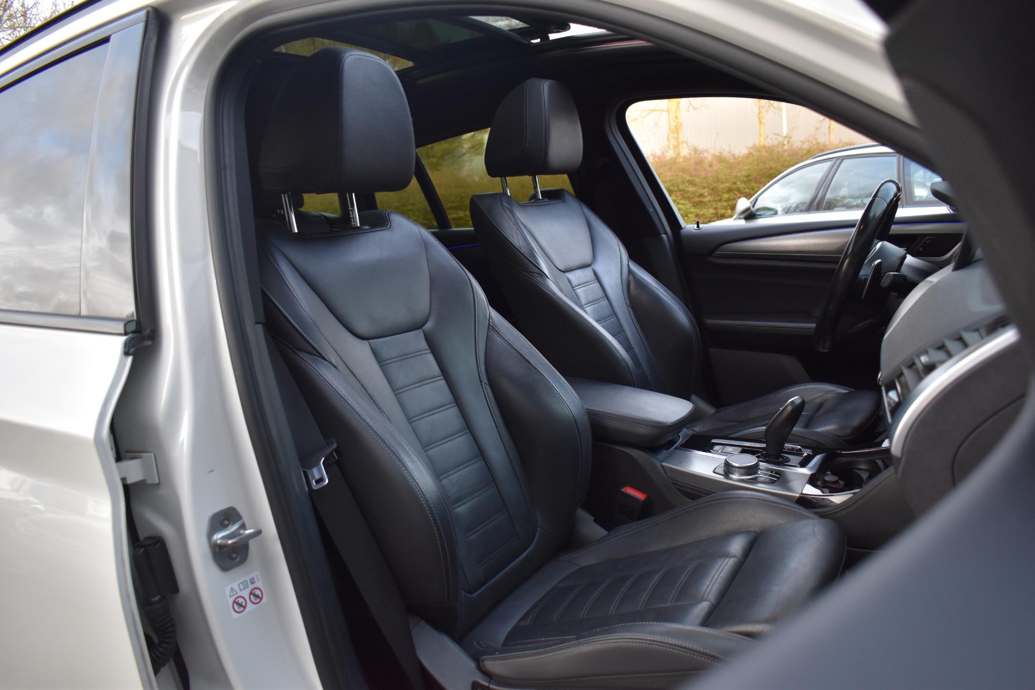 Foto van BMW X4 Xdrive20i