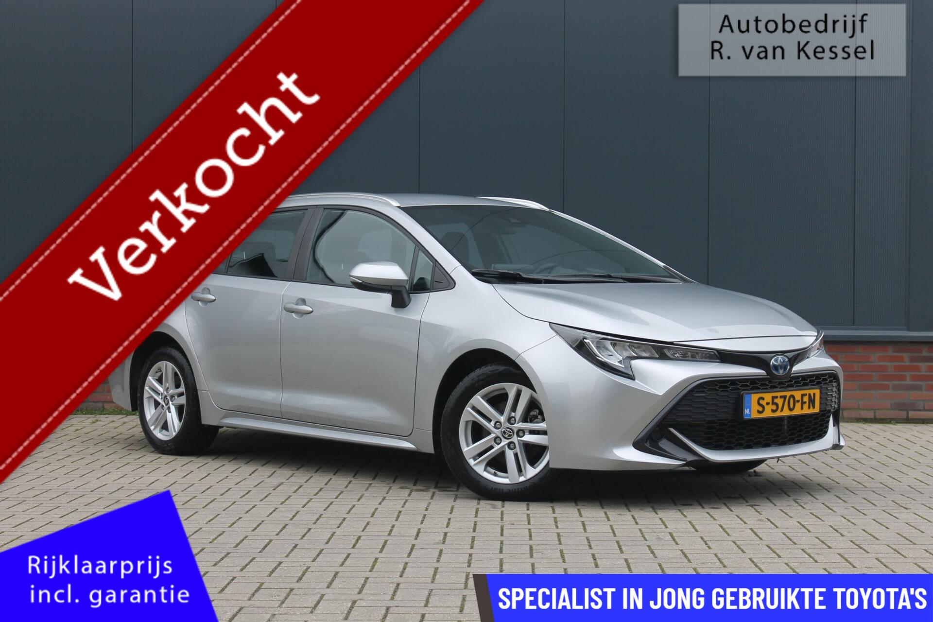 Toyota Toyota Corolla 1.8 Hybrid Business I Camera I Carplay I NL-auto 2023 - voorkant
