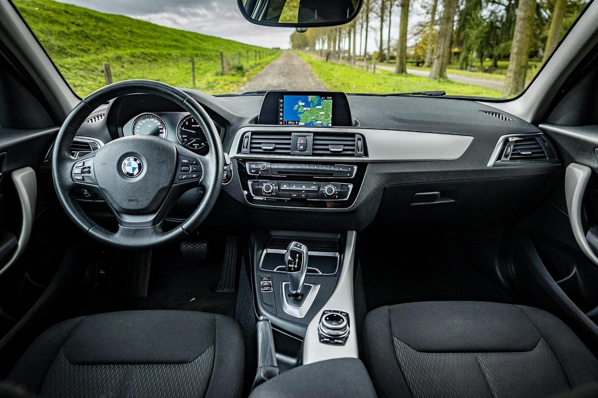 Foto van BMW 118i