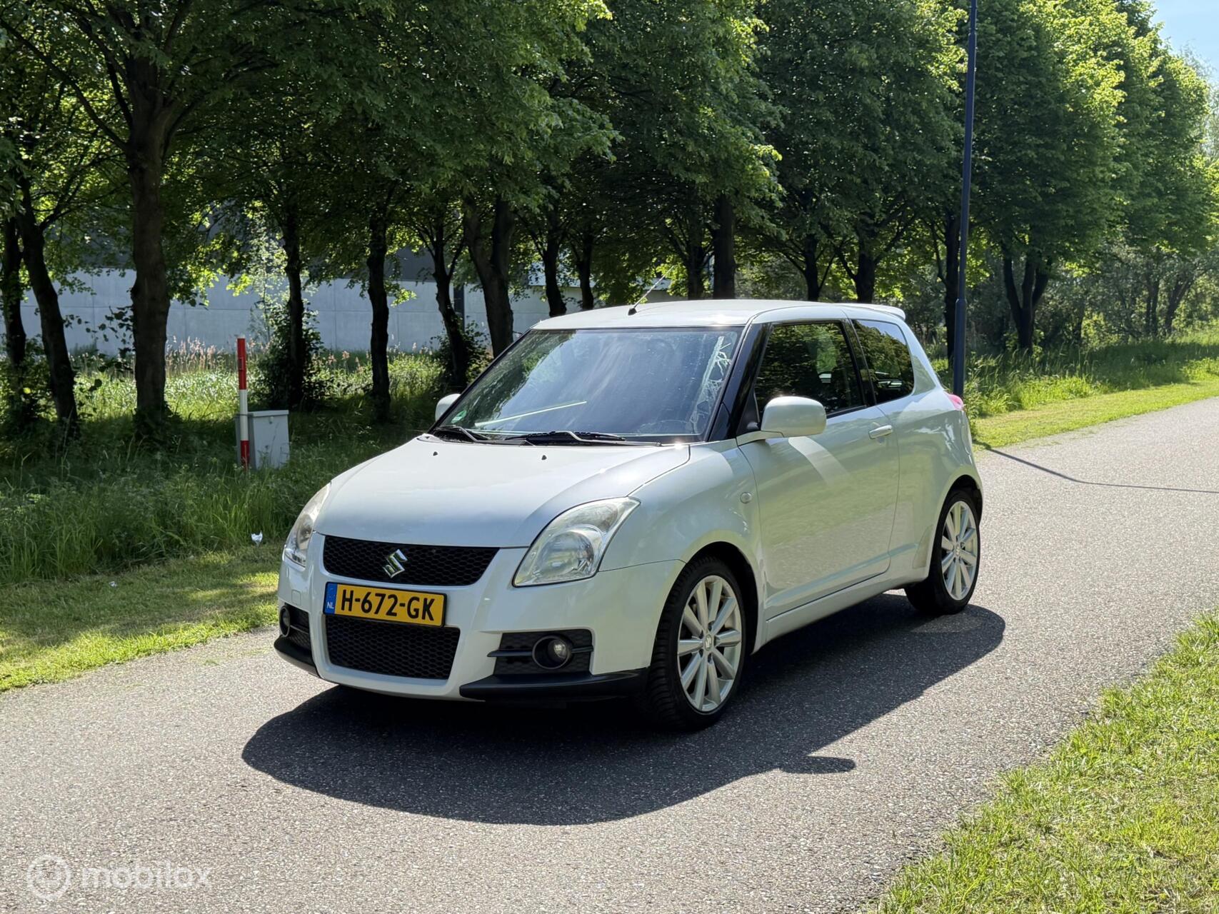Foto van SUZUKI SWIFT