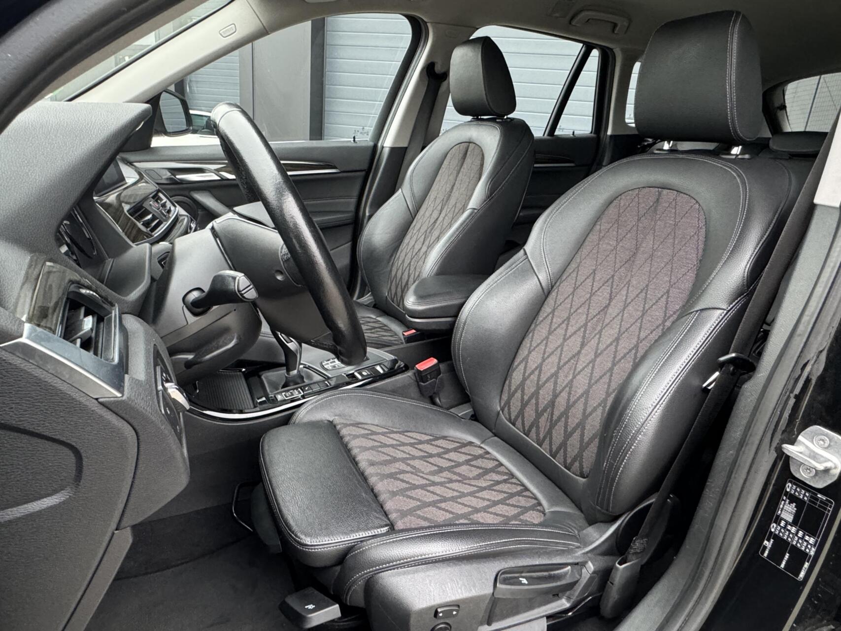 Foto van BMW X1 Sdrive18i