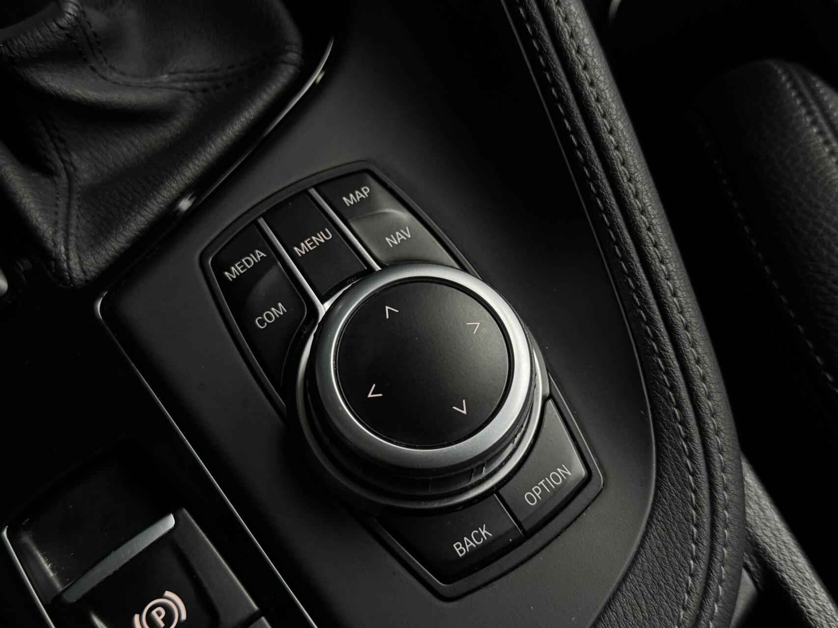 Foto van BMW X1 Sdrive18i