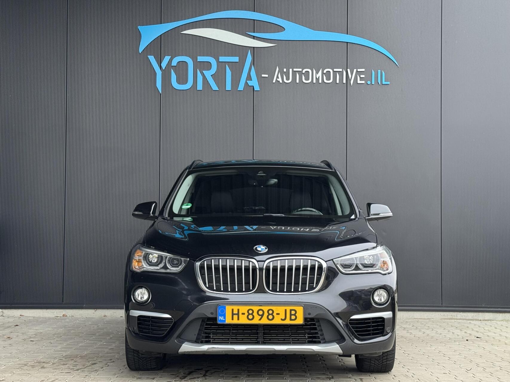 Foto van BMW X1 Sdrive18i