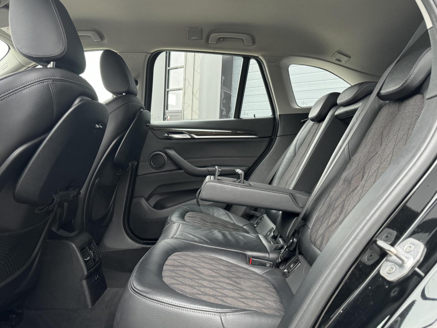 Foto van BMW X1 Sdrive18i