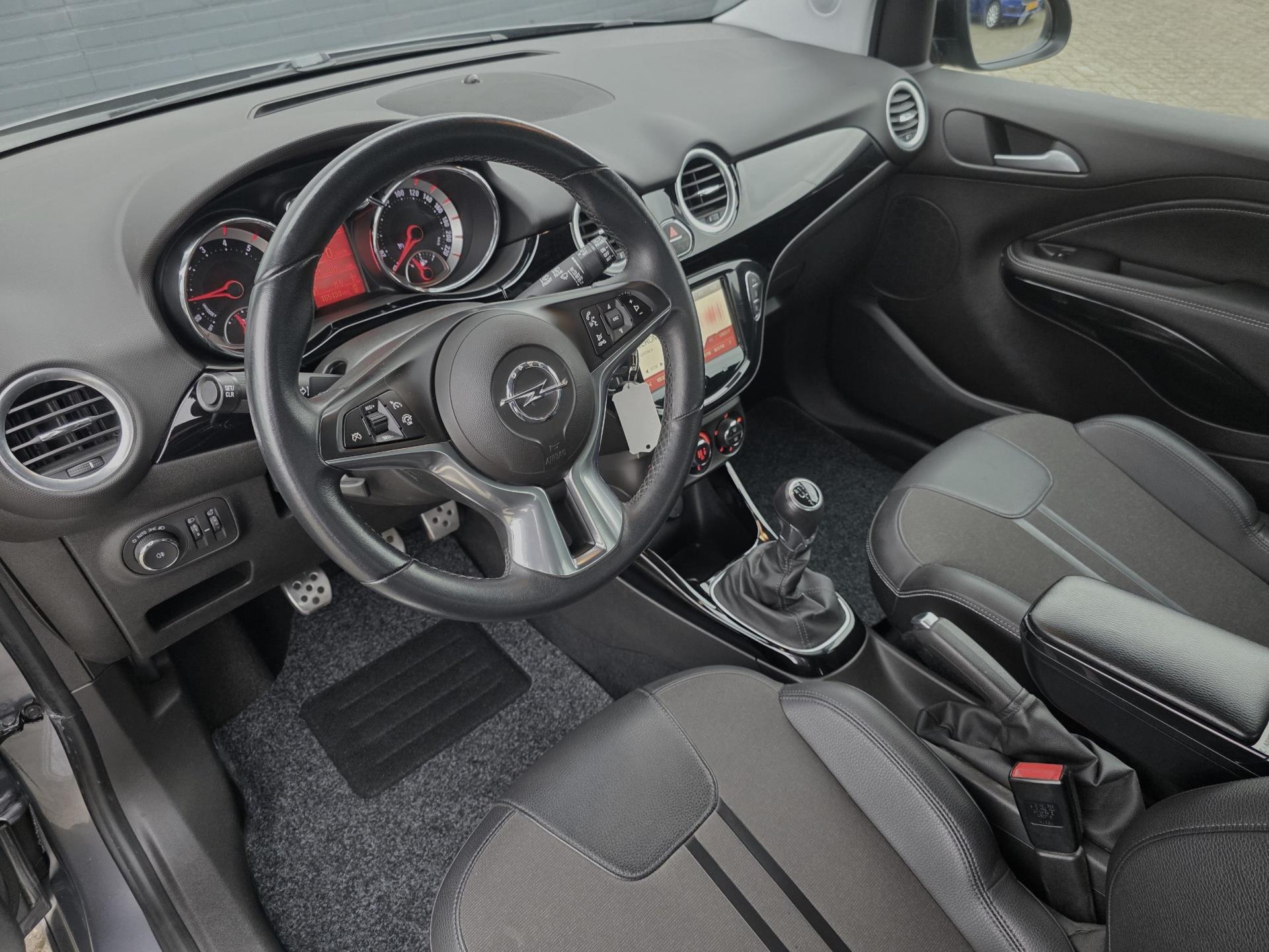 Foto van Opel Adam