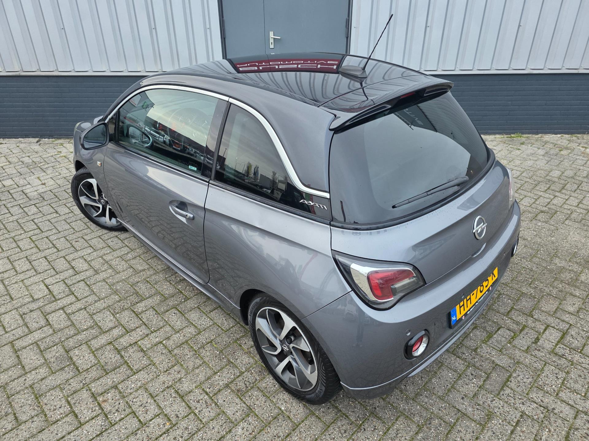 Foto van Opel Adam