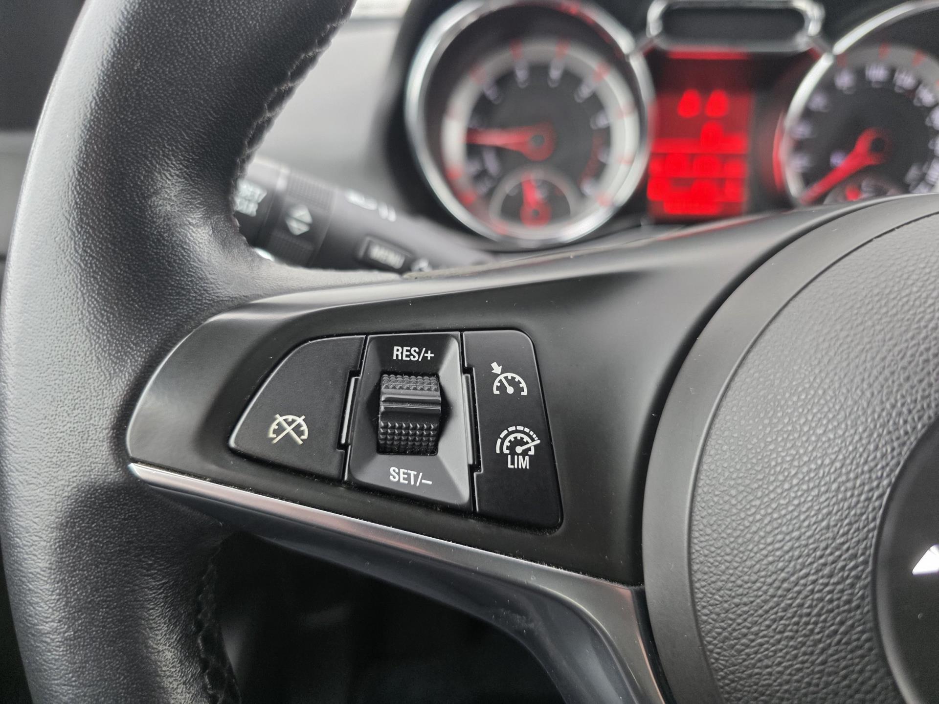 Foto van Opel Adam
