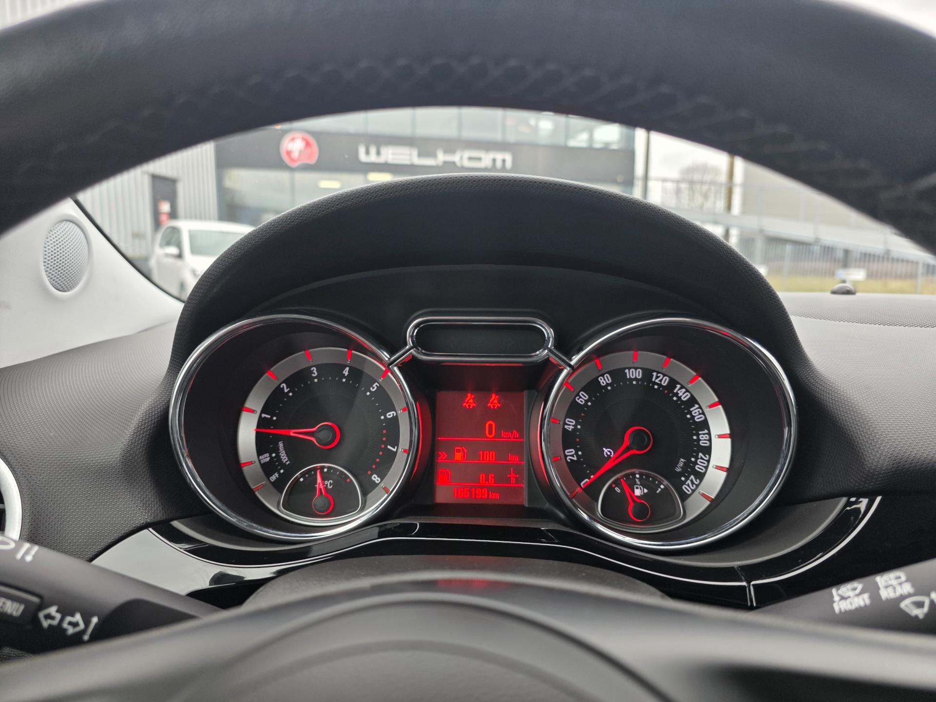 Foto van Opel Adam