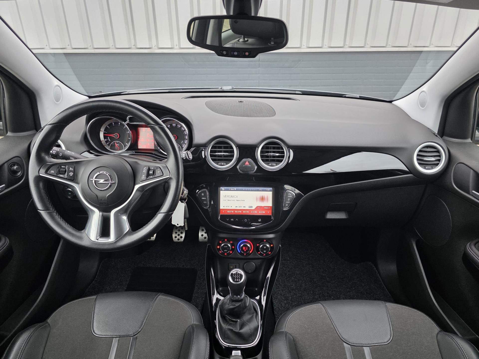 Foto van Opel Adam