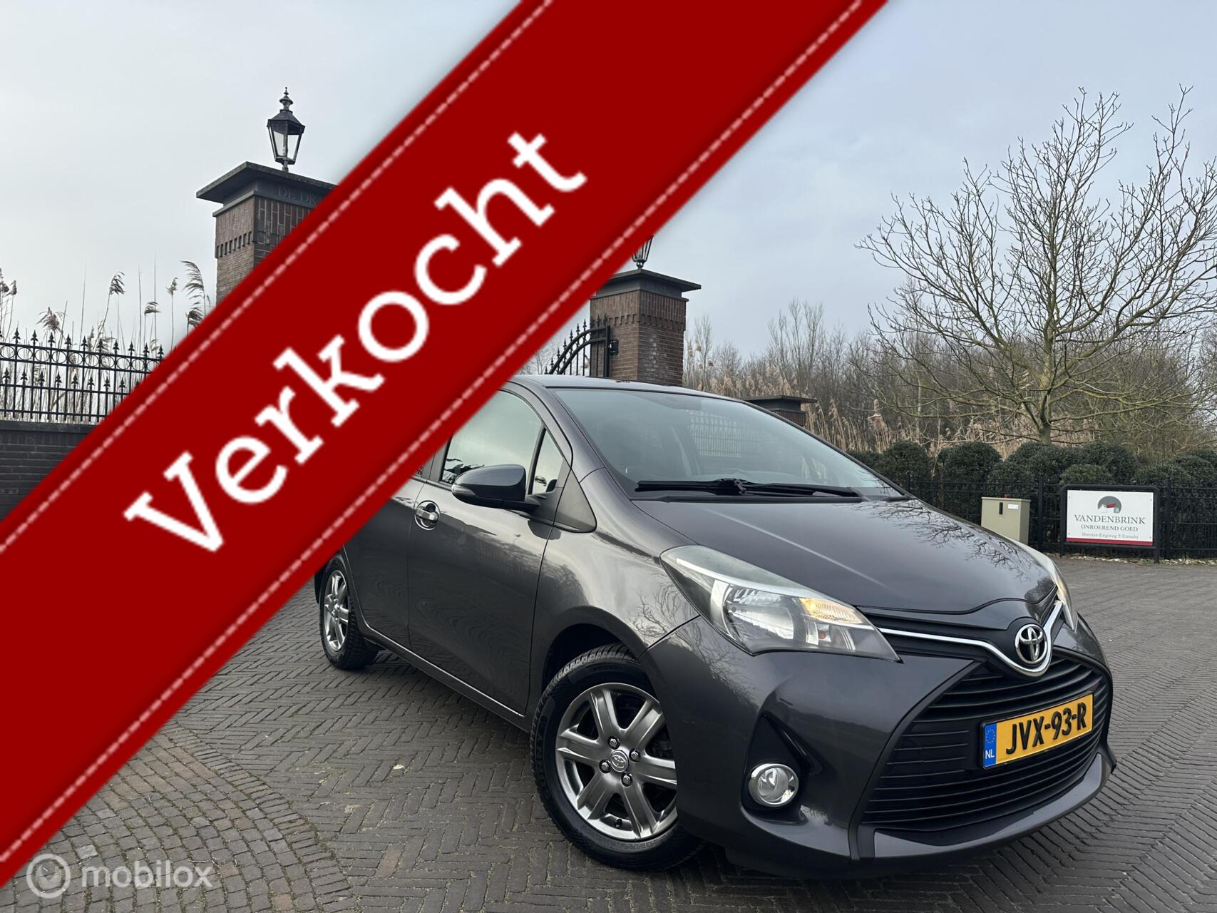 Toyota Toyota Yaris 1.0 VVT-i Business Plus Trekhaak Navi✅ 2016 - voorkant