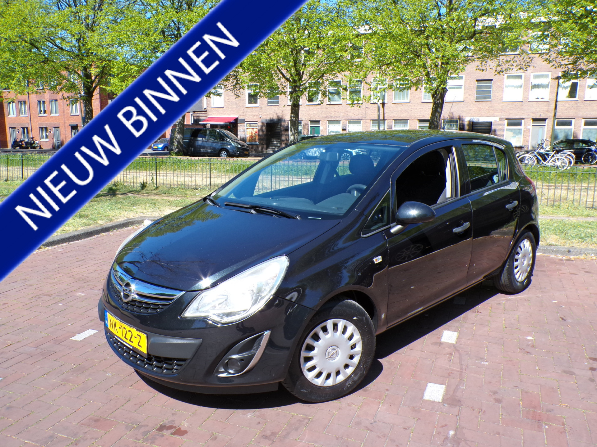 Opel Corsa 1.2-16V Berlin 2013 - voorkant