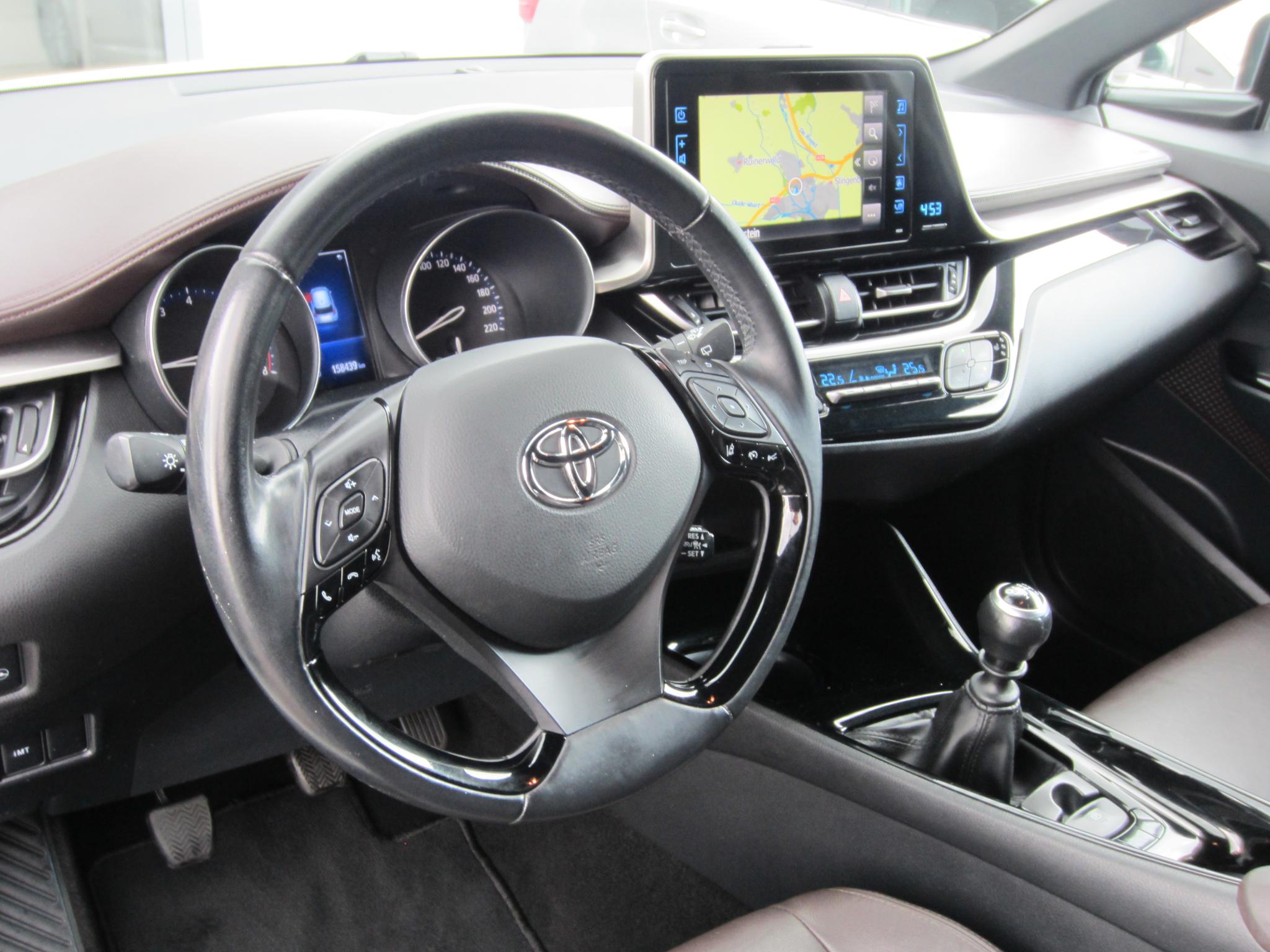 Foto van Toyota Toyota C-hr