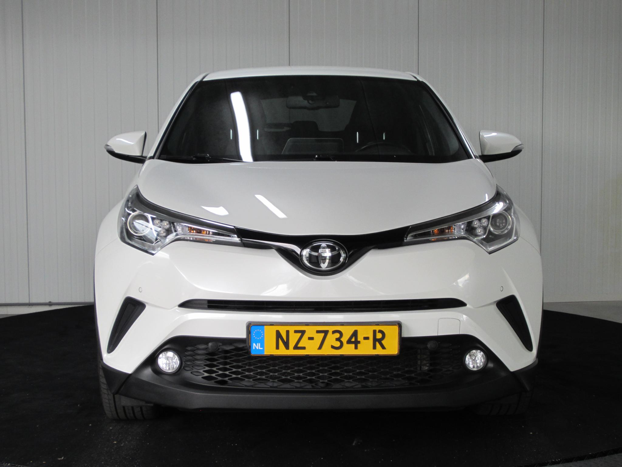 Foto van Toyota Toyota C-hr