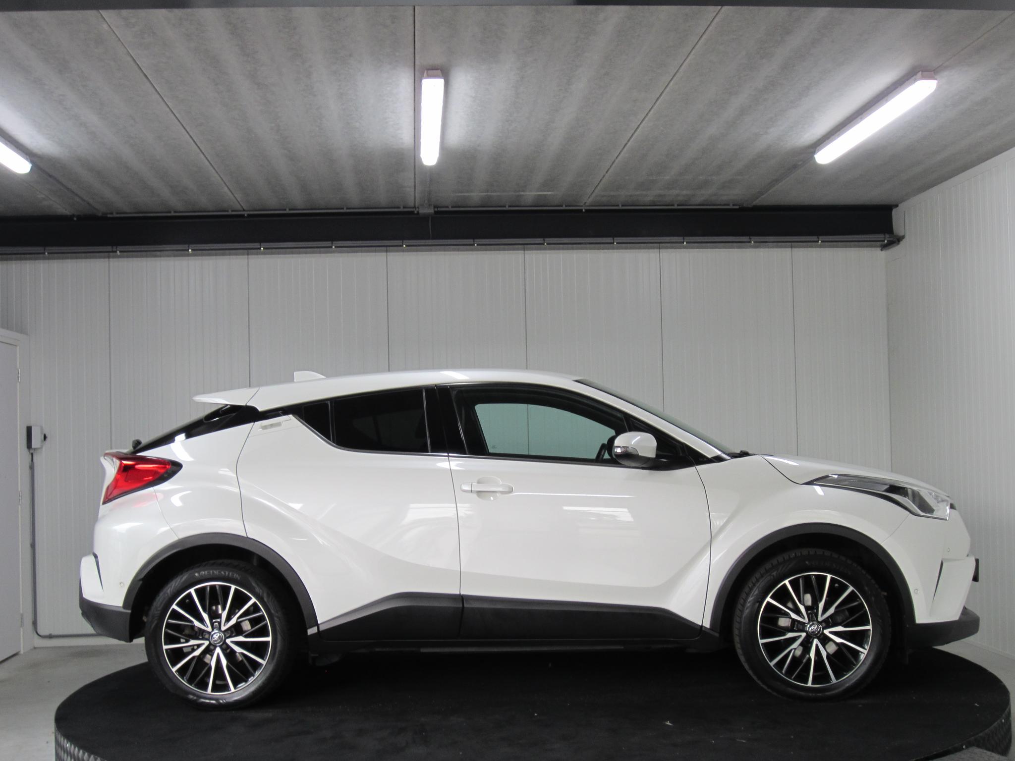 Foto van Toyota Toyota C-hr