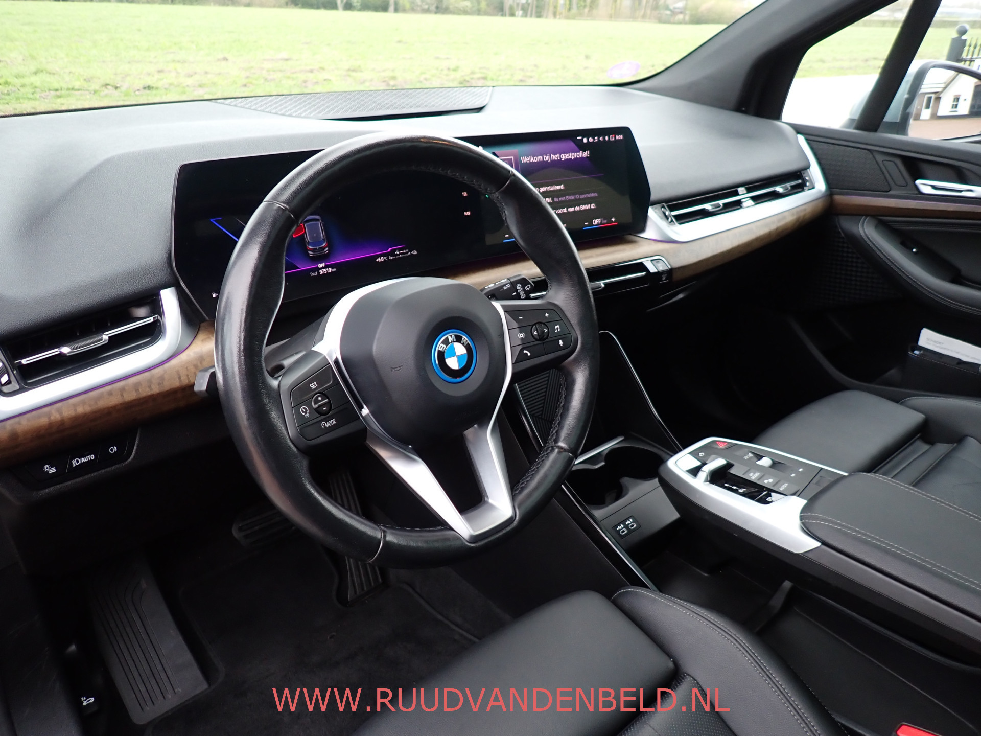 Foto van BMW 225e xDrive Active Tourer