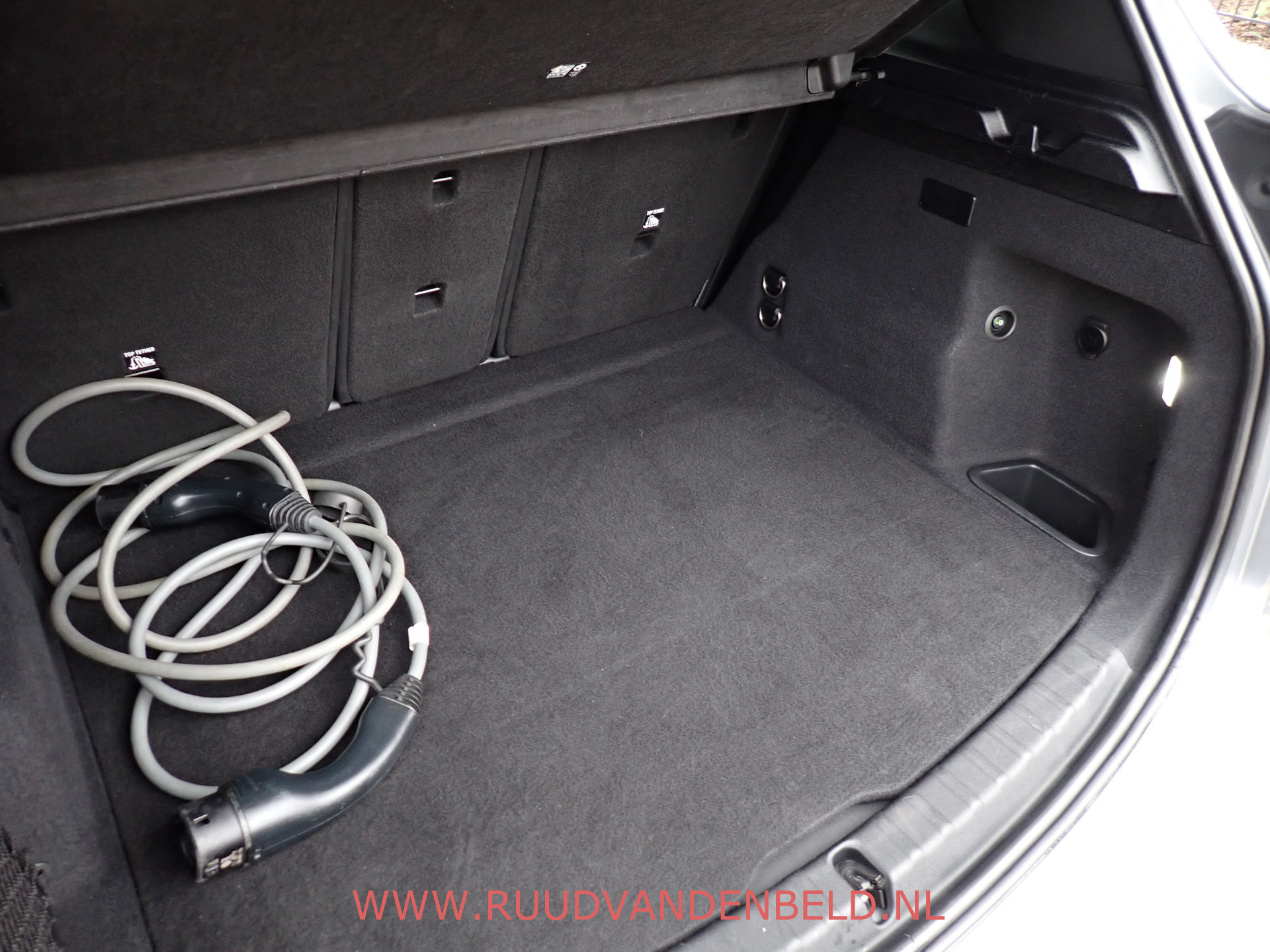 Foto van BMW 225e xDrive Active Tourer