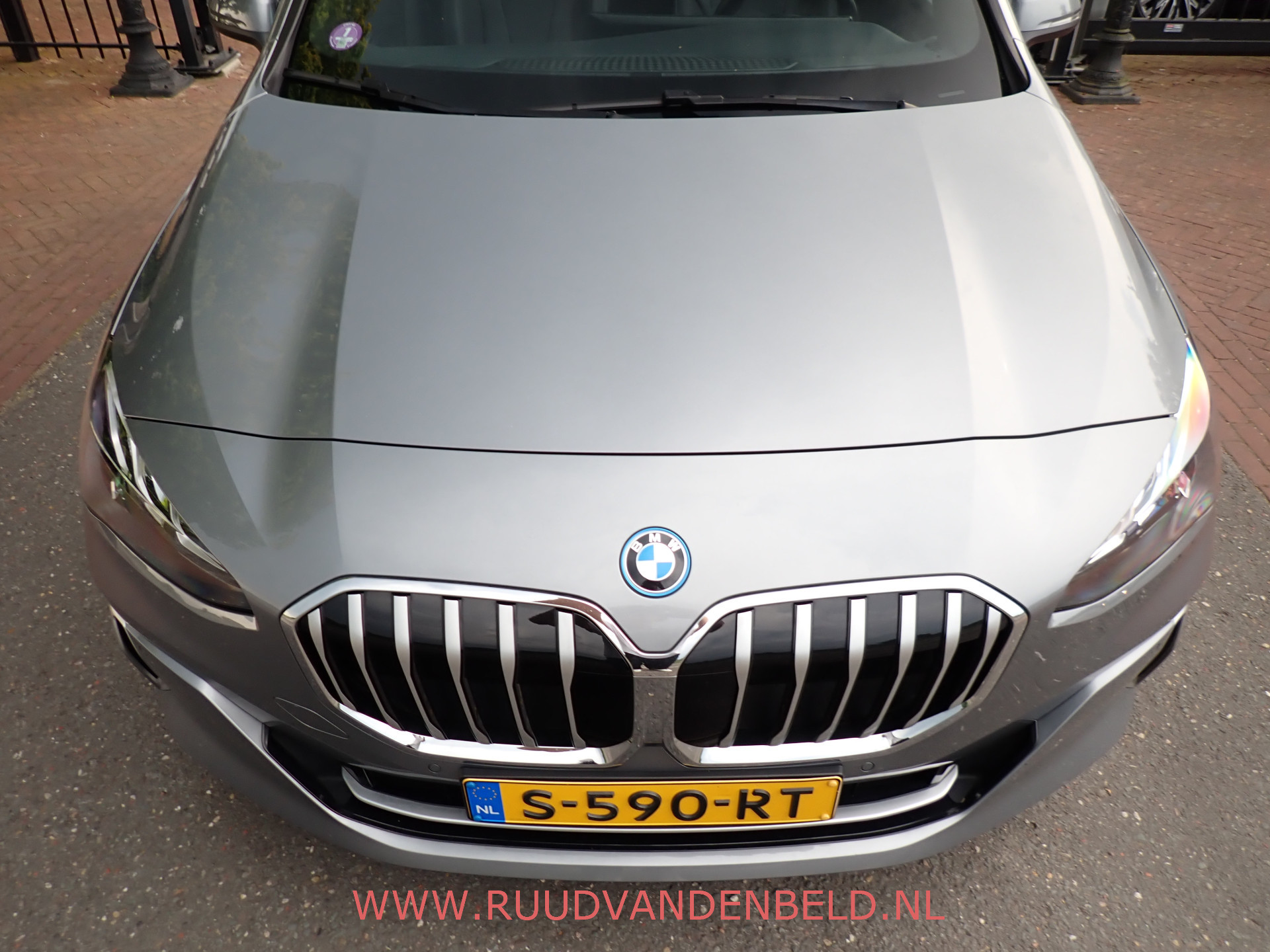 Foto van BMW 225e xDrive Active Tourer