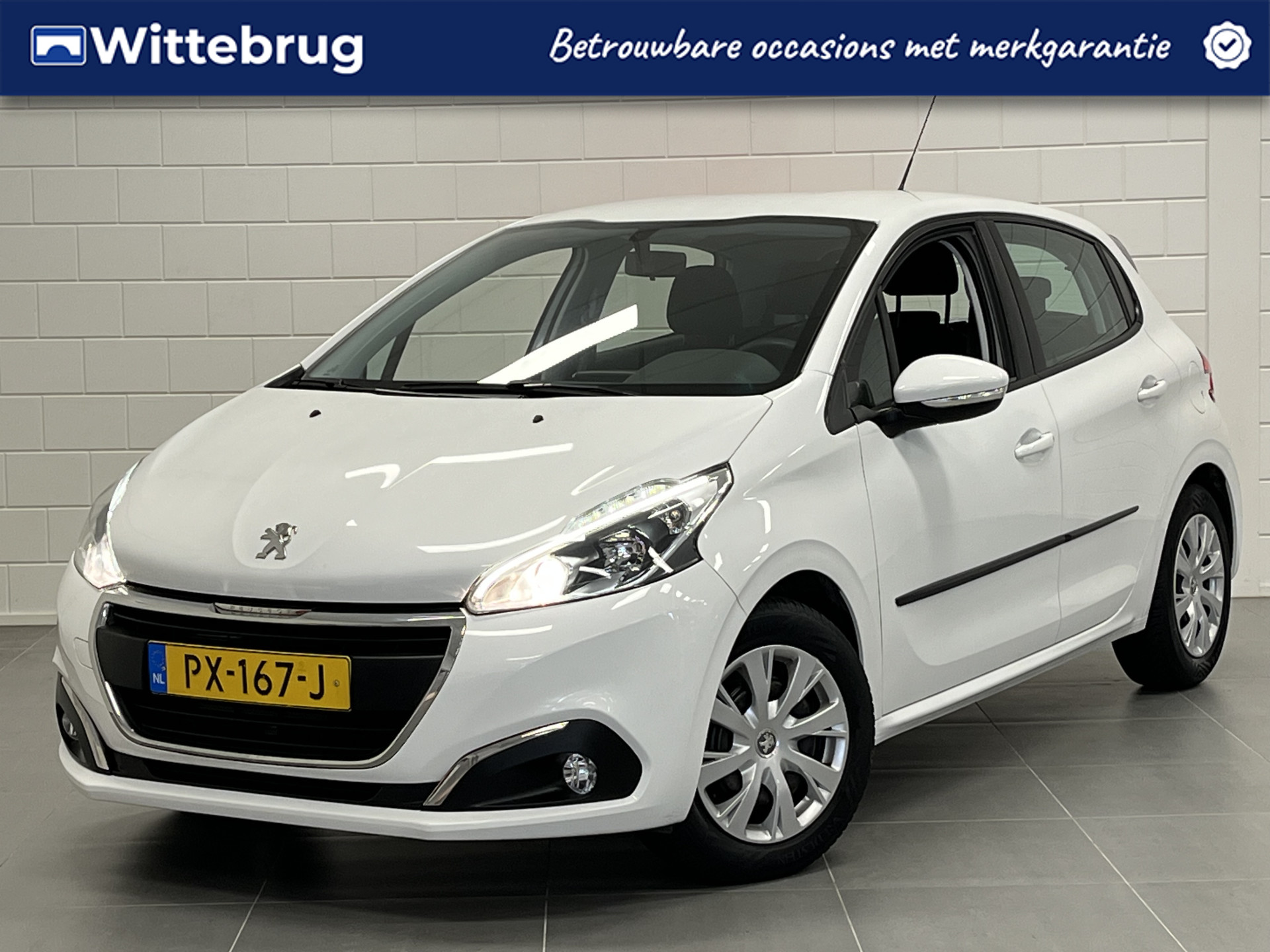 Peugeot 208 1.2 PureTech Blue Lion 2017 - voorkant