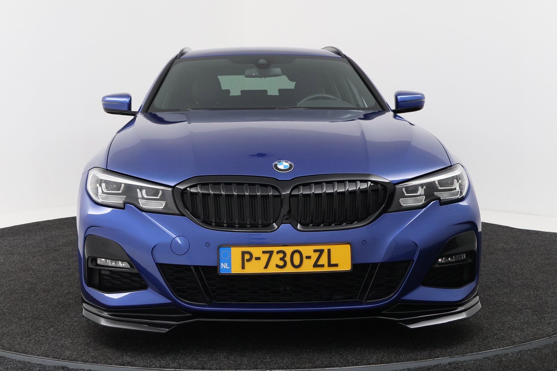 Foto van BMW 330i