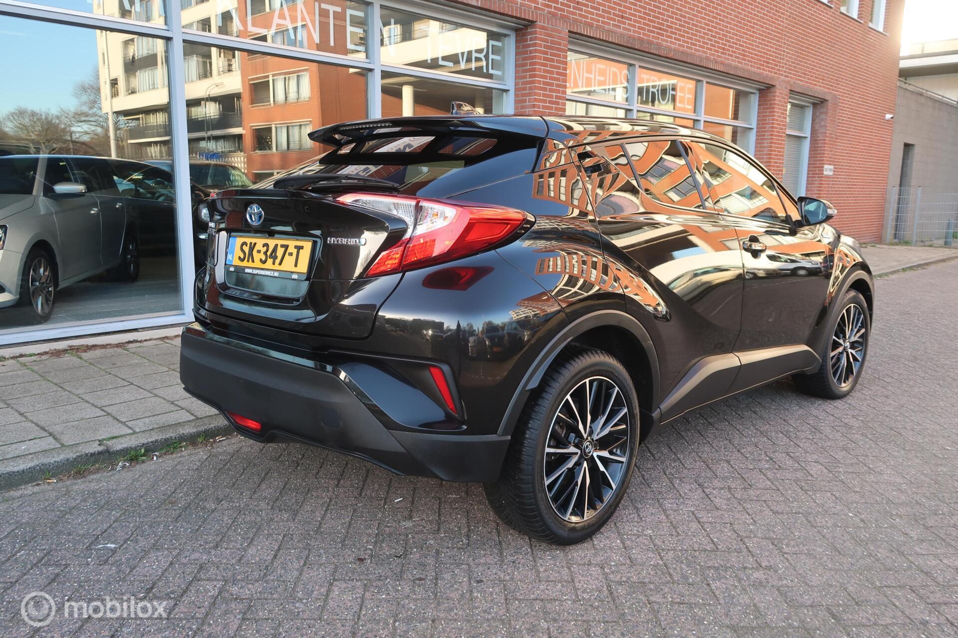 Foto van Toyota Toyota C-hr