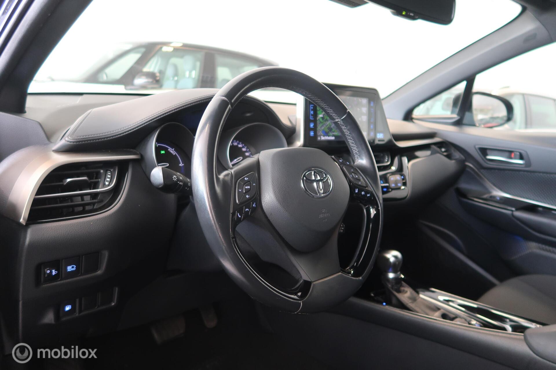 Foto van Toyota Toyota C-hr