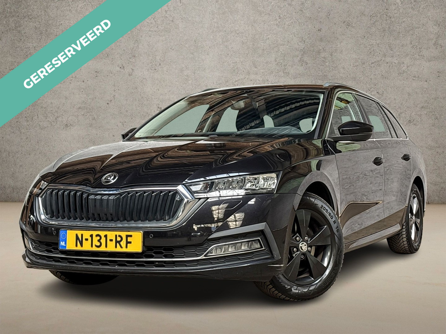 Skoda Octavia Combi 1.5 TSI First Edition 2020 - voorkant